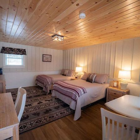 The Snowshoe Lodge Лейк Плесид Екстериор снимка